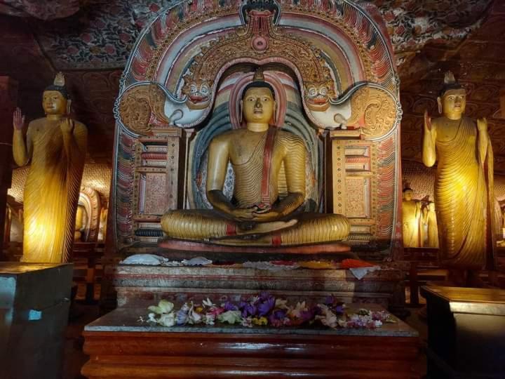 Dinimuthu Rest Inn Wellawaya Bagian luar foto
