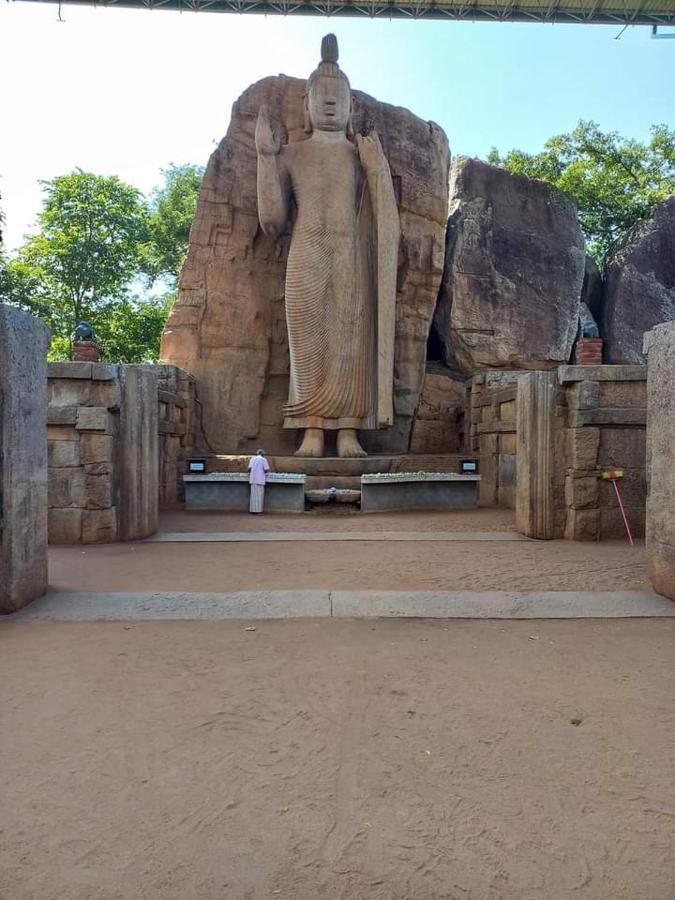 Dinimuthu Rest Inn Wellawaya Bagian luar foto